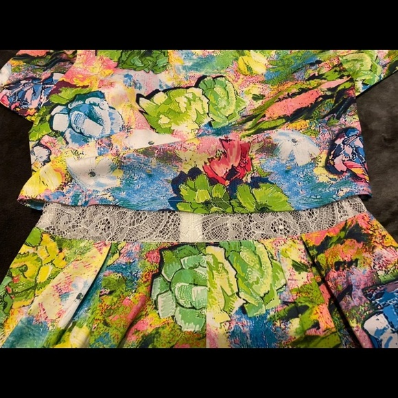 Floral romper - Picture 4 of 4